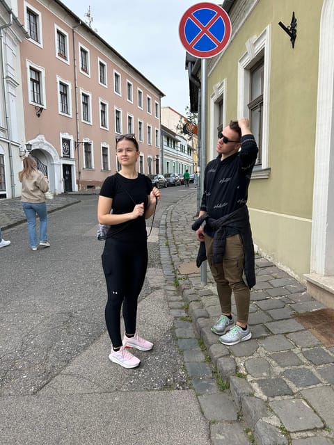 E-Bike Tour to Szentedre - Starting at Dob u. 28 and the Parliament photo stop