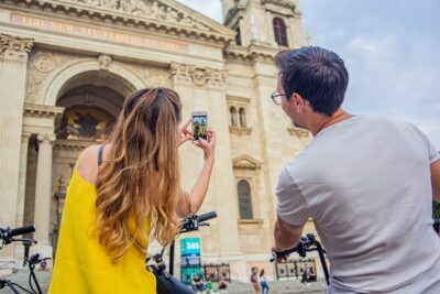 Easy & Convenient E-Scooter Rental for Sightseeing in Budapest - Where You Start: Bécsi u. 8 and Your First Minutes on a Luna Bike