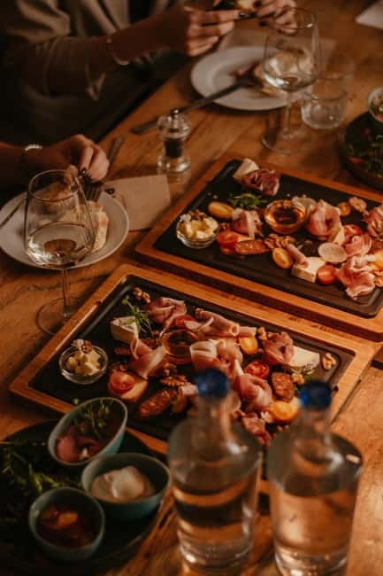Food and Wine Tasting in Budapest by the Basilica - The 2-Hour Plan: How the Tasting Usually Feels