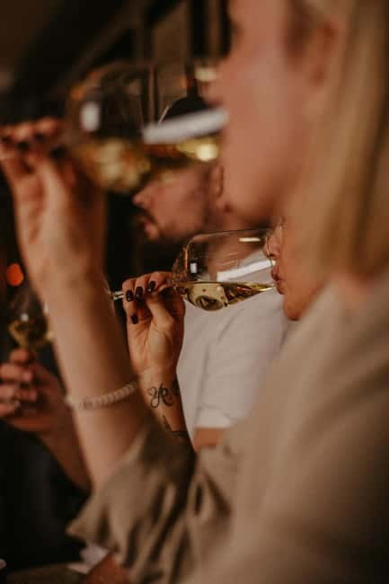 Food and Wine Tasting in Budapest by the Basilica - Price and Value: Is $72 Worth It for Wine and Food?