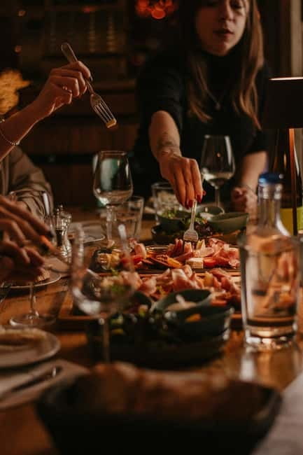 Food and Wine Tasting in Budapest by the Basilica - Should You Book This Wine Tasting by the Basilica?