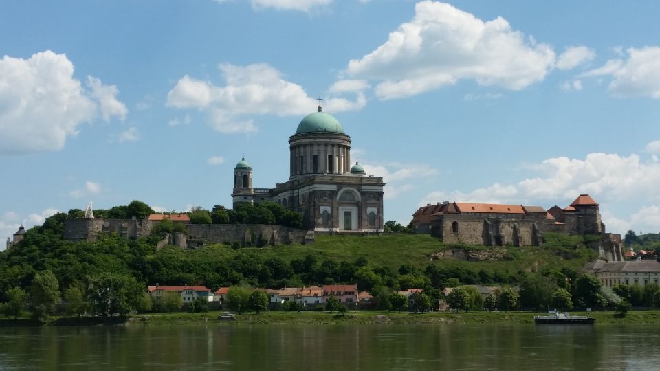 From Budapest: Danube Bend Full-Day Private Tour with Lunch - Danube Bend in one day: why this route works