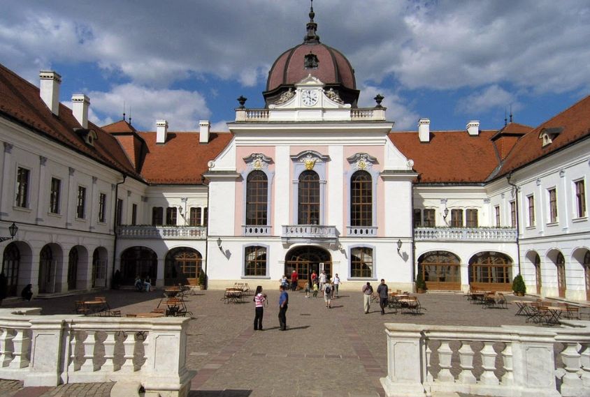 From Budapest: Gödöllő Palace of Queen Elizabeth Tour - Price and Logistics: is $67 worth it for 3.5 hours?