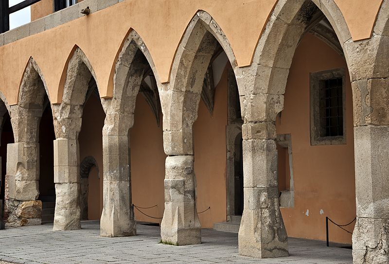From Budapest: Guided Tour of Eger with Wine Tasting - The optional Eger Castle vs. optional Egerszalók thermal springs