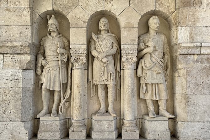 Gems of the Budapest Castle District Walking Tour - Independence War symbols, Houdini House, and Szent György Street secrets