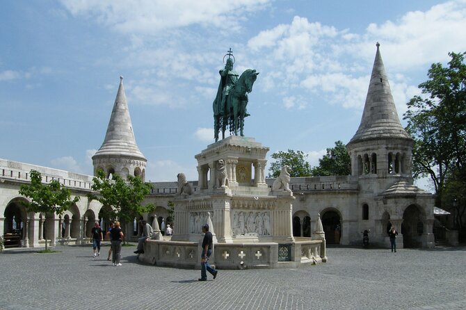 General sightseeing tour - Fisherman’s Bastion and Matthias Church area: Danube panoramas, with optional costs
