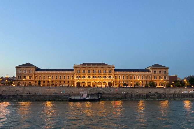 Half day Budapest city tour by car / minivan - Matthias Church and Fisherman’s Bastion: Buda Castle views with choices