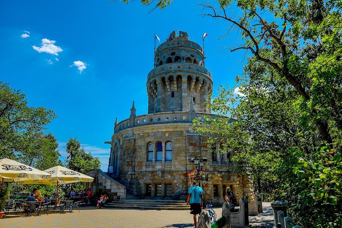 Hiking + Chairlift ride + viewpoints in Budapest - Elizabeth Lookout Rooftop: Where Clear Weather Shows Its Power