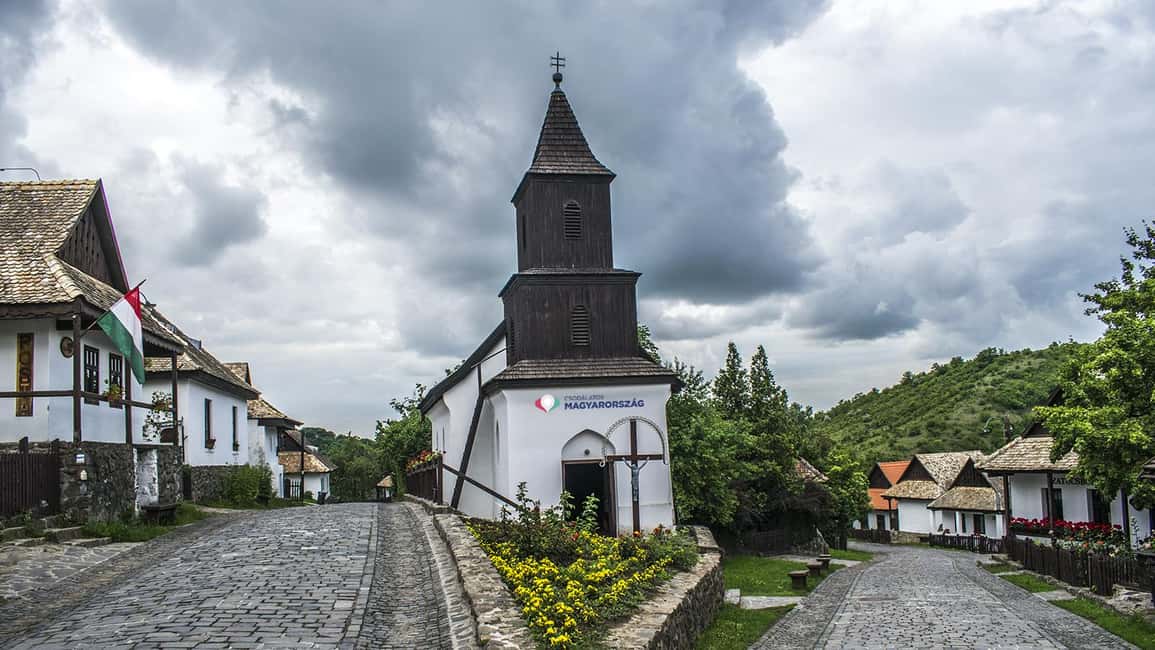 Hollókő Ethnographic Village: Day Tour from Budapest - Who this tour is best for (and who should reconsider)
