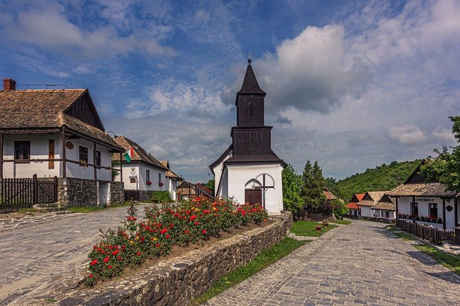 HOLLÓKŐ UNESCO World Heritage site + Eger Castle Private guided tour - Door-to-door from Budapest: how this day trip actually works