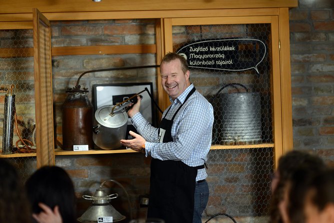Hungarian pálinka distillery visit and tasting - Pálinkamaúzeum time: what you actually learn in a short tour