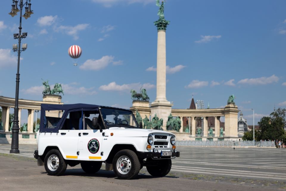 Iconic Budapest tour with Classic Russian Jeep and G-Wagon - Strudel tasting: why the food stop is more than a snack