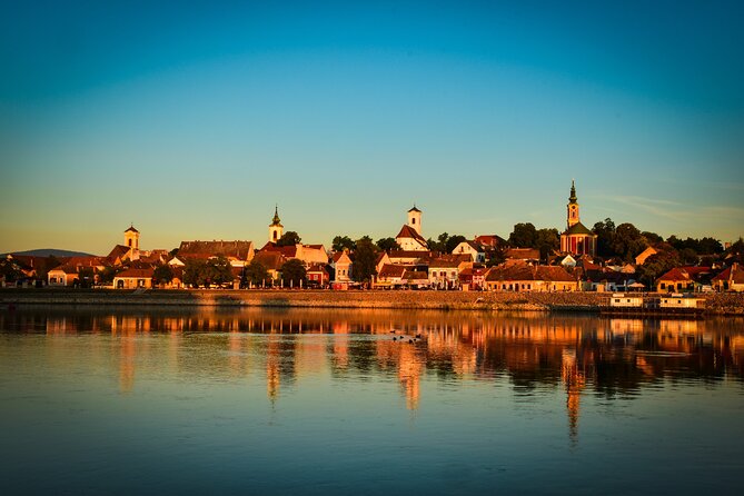 Luxurious, private day cruise with a waterlimousine to Szentendre - Szentendre on your own: painter streets, cobblestones, and museums