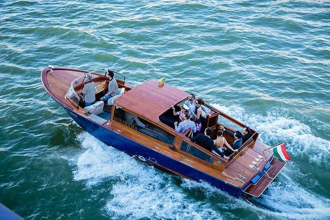 Luxurious, private day cruise with a waterlimousine to Szentendre - Private means personal: group size, pacing, and flexible timing