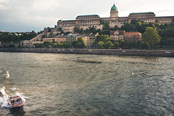 Luxurious, private day cruise with a waterlimousine to Szentendre - Price and value: what $526.35 really buys you