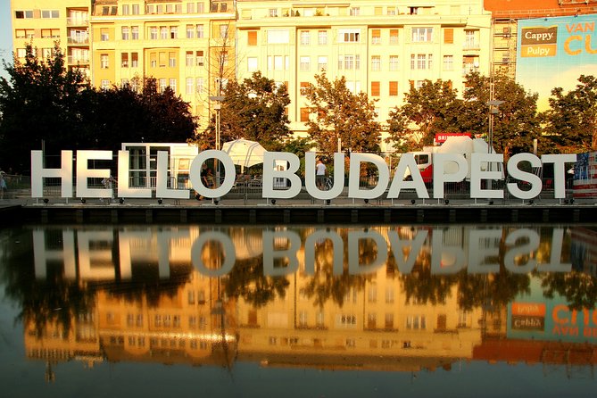 Orientation walk in Budapest - Pickup, meeting points, and how to avoid wasting your morning