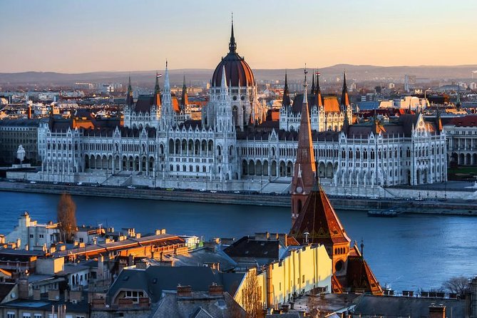 Private 4-hours City Tour of Budapest with private guide and Hotel Pick-up - Private transport and a guide that keeps the day moving