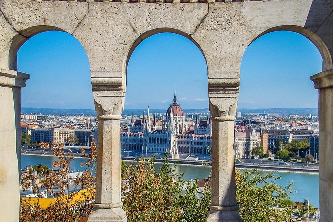 Private 4-hours City Tour of Budapest with private guide and Hotel Pick-up - A guide who connects past and present (and doesn’t sugarcoat)