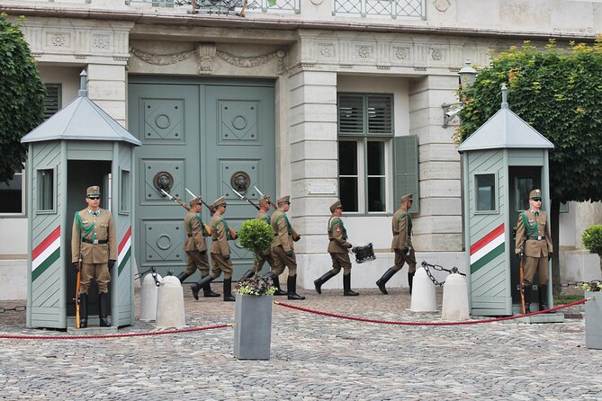 Private Buda Castle Walk with Entry to Matthias Church - Táncsics Mihály utca and Becsi Kapu Square: old stones and quick thrills