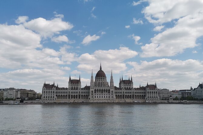 Private Budapest Adventure E-bike Tour to Buda Hills - Városmajor Park to the Buda Hills: the ride gets calmer