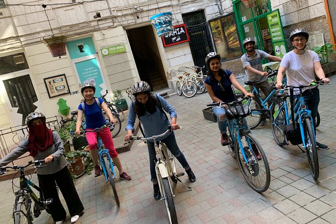 Private Budapest Adventure E-bike Tour to Buda Hills - Hárshegy and Gyermekvasút: watching the Children’s Railway stops