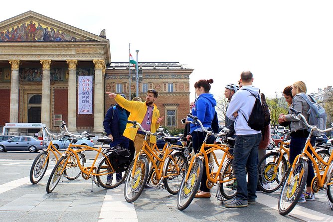 Private Budapest Bike Tour with Cafe Stop - St. Stephen’s Basilica to the Danube: turning viewpoints into a story