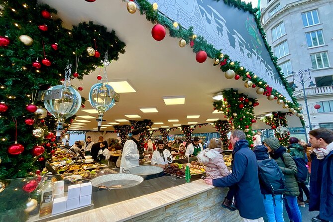 Private Budapest Christmas Market Tour with Chimney Cake & Mulled Wine - Price and logistics for a private walking tour with pickup