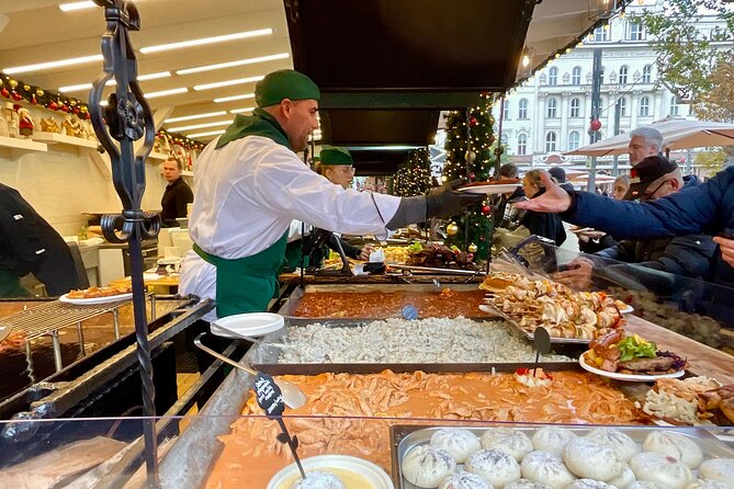 Private Budapest Christmas Market Tour with Chimney Cake & Mulled Wine - Should you book this Private Budapest Christmas Market Tour?