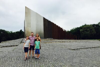 Private Communist Budapest Tour - How guides turn landmarks into real arguments