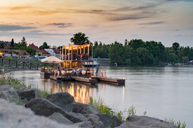 Private Danube Sightseeing Cruise in Budapest - Food and drinks: pre-order for a fridge-ready treat