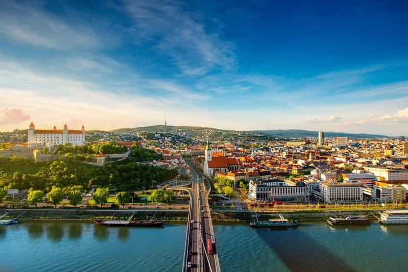 Private day trip: Budapest > Bratislava & Vienna, in English - Price and value: what $362 per person really buys