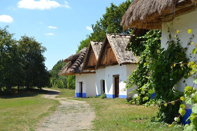 Private day trip: Budapest to Szentendre, Visegrad and Esztergom - Driver vs Guide: How to Get the Right Level of Storytelling