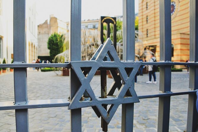 Private Jewish Heritage Tour of Budapest with Local Expert - Dob Street and Frőhlich again: treats plus the practical sweet spot