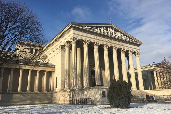 Private Tour Around Budapest - Heroes’ Square and City Park Area: A Strong Start Point