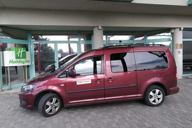 Private Transfer from Budapest city to Budapest Airport - departure - Pickup in Budapest: hotel address to terminal without the guessing games