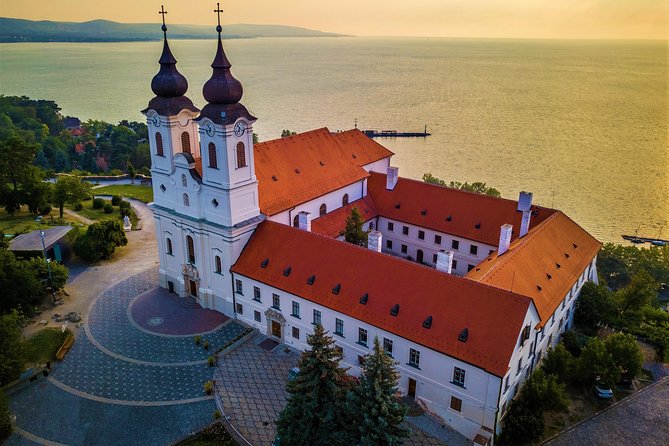 Private Transfer from Vienna to Budapest or Budapest to Vienna - Sightseeing stops on the way: how to make the route feel like more than a drive