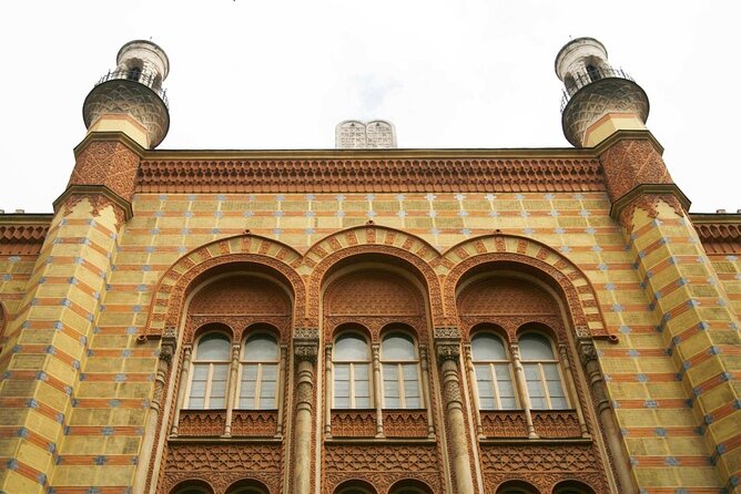 Private Walking Tour in The Jewish District Budapest - Dohány Street Synagogue: Europe’s giant and a lesson in scale