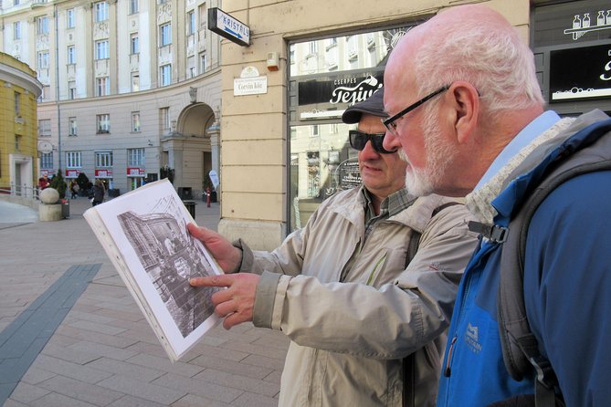 Rise Against the Soviet: The 1956 Revolution - Private Tour - Margaret Bridge and the Communist “White House” memory