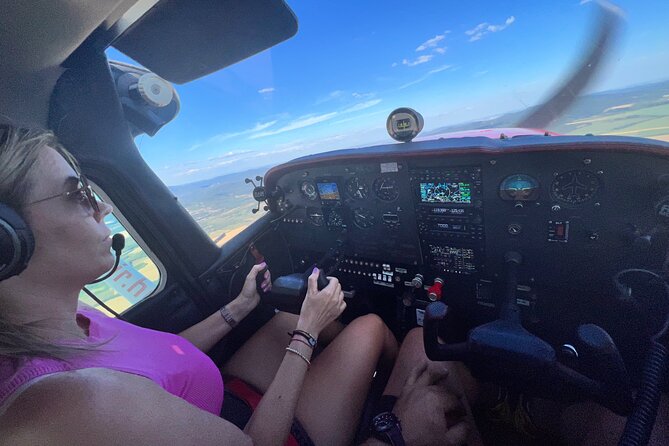 Sightseeing flight over Budapest - Price and Value: Is $603.44 Per Group Reasonable?