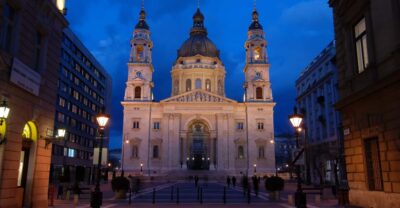 St. Stephen's Basilica: VIP Concert & After Hours Dome Visit - VIP logistics that matter: small group, express elevators, fixed route
