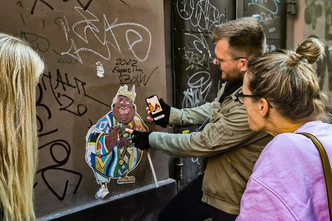 Street Art and Alternative Tour in Budapest - Telep-Art Galéria Meet-Up and the District VII Slow Walk