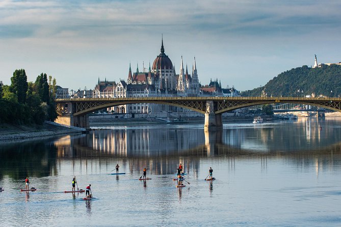 Sunrise SUP to the heart of Budapest - Why 6:00 am on the Danube feels like a cheat code