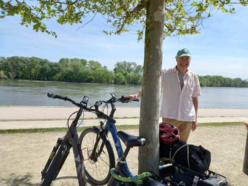 Szentendre by Bike: Self Guided Bike Rental Package! - Üröm Hill Detour (If You Want the Views)