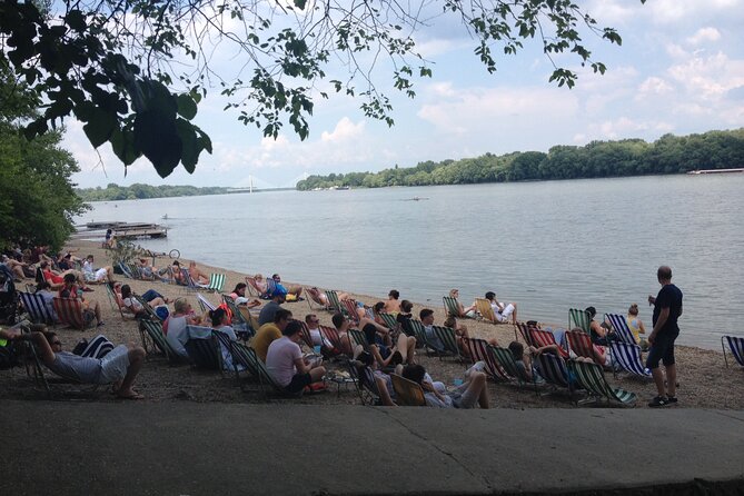 Szentendre: Self-guided Bicycle Tour with optional boat transfer - Or go by HEV train: frequent rides, maximum flexibility