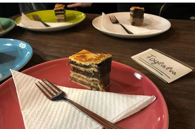 Taste Budapest - Fat Boy Foodies Walk - How the tastings work: eating without getting wrecked