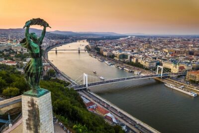 Welcome to Budapest 3 hrs Must See Private Tour by car - Dohány Street Synagogue area and Andrássy út: architecture and memory in the same breath