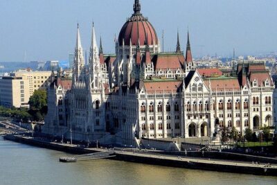 Wonders of Budapest, private tour by car! - Central Market Hall, Buda Castle, and Fisherman’s Bastion Views